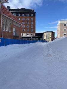 L'archiviaggio Kiruna. La città in demolizione circondata dalle transenne (© Aurora Riviezzo)