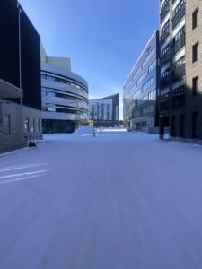 L'archiviaggio Kiruna. Scorcio della città nuova alle spalle della nuova piazza pubblica (© Aurora Riviezzo)