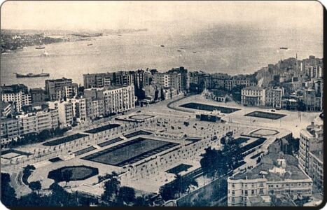 Immagine storica (1940) delle piazze Gezi Park e Taksim, Istanbul