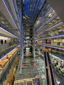 Norma Foster, l'atrio del HSBC Main Building, Hong Kong