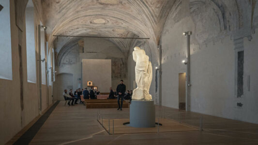 Robert Wilson, Mother, Milano Design Week 2025 (© Archivio Change Performing Arts)