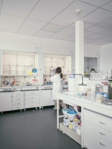 CNAM, Synergie, Saint-Denis, Francia, 2023 (© Aldo Amoretti, dal sito https://www.guervilly-mauffret.com/)
