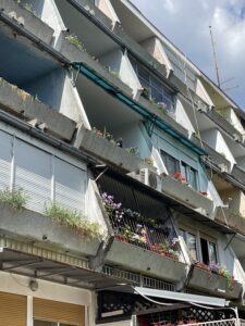 Block 45, Nuova Belgrado (© Mariolina Affatato, 2025)