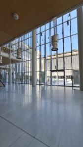 Cultural Center Stavros Niarchos Foundation, Atene, Rpbw, l'agorà dal foyer del teatro (© Laura Milan)