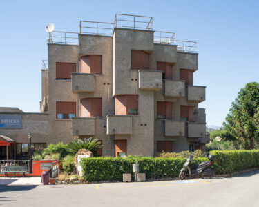 Giancarlo De Carlo, Casa per ferie per i dipendenti dell’ATM, Bordighera