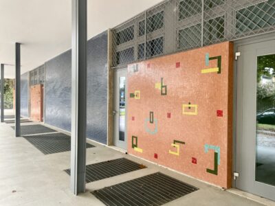 Casva, ex mercato Qt8, Milano, 2025, mosaici Bosoni (©Alberto Lagomaggiore, courtesy Comune di Milano)