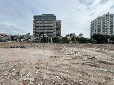 Lo sventramento della favela di Tay Ho è stato uno dei primi passi verso la realizzazione del nuovo masterplan per l’area (© Luca Bonazzi)