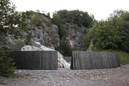 Echo of the Mountain (Associates Architecture)