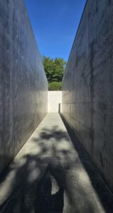 Lee Ufan Museum percorso accesso, Tadao Ando (© Matteo Vercelloni)