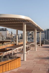 Marktraum, terrazza, Vienna, 2025 (© Felix Redmann, courtesy Mostlikely Architecture)