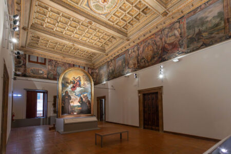 Tiziano Pala Gozzi, allestimento Pinacoteca Civica Francesco Podesti di Ancona, 2025 (© Emanuela Pisano)