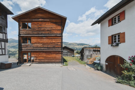 Gion Antoni Caminada, Scuola a Duvin (© Cristian Dallere)