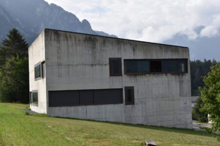Valerio Olgiati, Scuola a Paspels (© Matteo Tempestini)