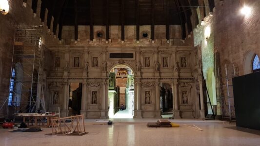 Allestimento "Olimpichetto. Il ritorno di un ambasciatore", Basilica Palladiana, Vicenza (© Studio Gabbiani & Associati)