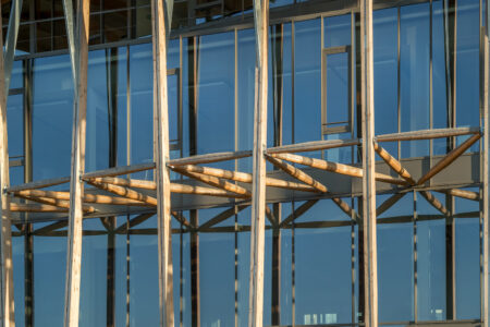 Dettaglio vetrata, sede Ceva a Les Dagueys - Libourne (courtesy BLP & Associés)