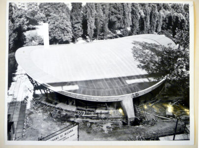 Piscina Solari, Milano (© Archivio Arrigo Arrighetti. Archivio Storico Civico e Biblioteca Trivulziana, Castello Sforzesco, Milano)