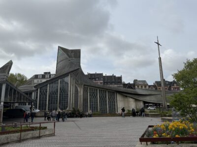 Rouen, Chiesa di Santa Giovanna d’Arco (© Adele Muscolino)