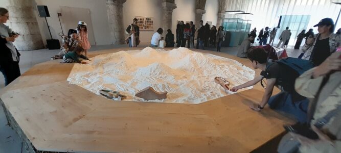 Padiglione Uzbekistan, Biennale d'Arte 2026 (© Alessandro Colombo)
