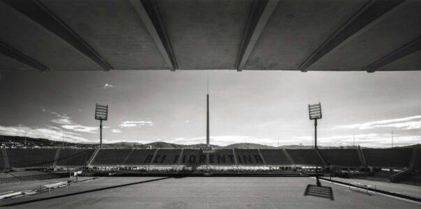 Lo stadio Artemio Franchi di Firenze (foto di Matteo Cirenei, tratta dal progetto Finding Pier Luigi Nervi svolto insieme a Marco Menghi. Per ulteriori informazioni: https://salviamoilfranchi.org/finding-pier-luigi-nervi)
