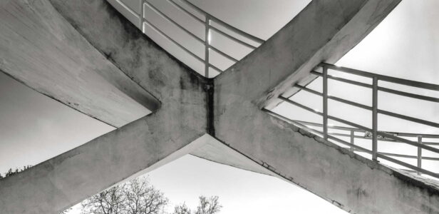 Lo stadio Artemio Franchi di Firenze (foto di Matteo Cirenei, tratta dal progetto Finding Pier Luigi Nervi svolto insieme a Marco Menghi. Per ulteriori informazioni: https://salviamoilfranchi.org/finding-pier-luigi-nervi)