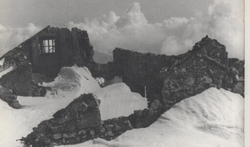 Il rifugio Luigi Brioschi distrutto