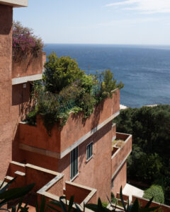 Pineta di Arenzano, condominio La Rotonda, Gardella e Castelli Ferrieri, 1964 (© Emanuele Piccardo)