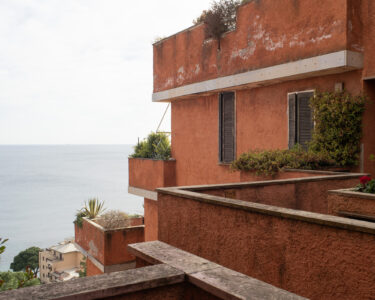 Pineta di Arenzano, condominio La Rotonda, Gardella e Castelli Ferrieri, 1964 (© Emanuele Piccardo)