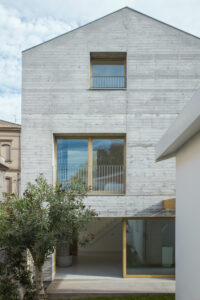 Casa tra le Case, Rosato