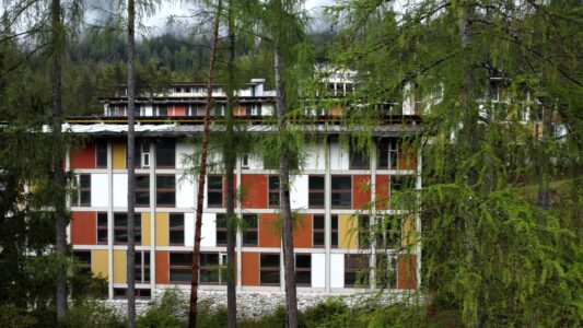 Colonia del Villaggio Eni di Borca di Cadore (© Alessandro Grosso Facchinetti)