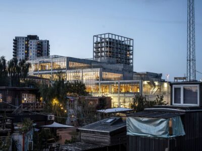 La nuova Scuola di Architettura di Aarhus e quel che resta dell’Institut for X, ADEPT, 2017-21. Aarhus, Danimarca (©Rasmus Hjortshoj)