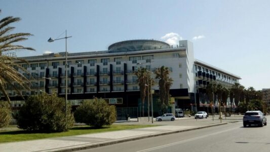 Salerno, Grand Hotel (© Christian De Iuliis)