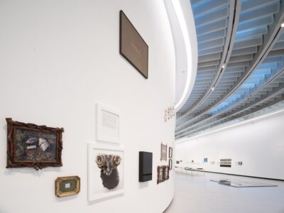 Matrimoni Rotture e Funerali Inclusi, Sophie Calle (© Vincenzo Labellarte, Courtesy Fondazione MAXXI)