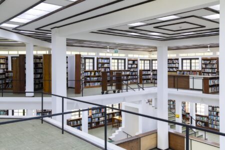 Geoffrey Bawa, University of Ruhuna, Matara, Sri Lanka, (© Iwan Baan)