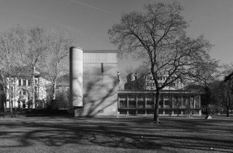 Biblioteca Cantonale, 1939-1941, Carlo e Rino Tami (©Enrico Cano, courtesy TAM)