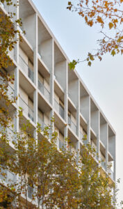GreenH@use 140 Social Housing, Barcellona, quartiere 22@, 2024, Impsol, progetto Peris+Toral Arquitectes (dal sito web peristoral.com)